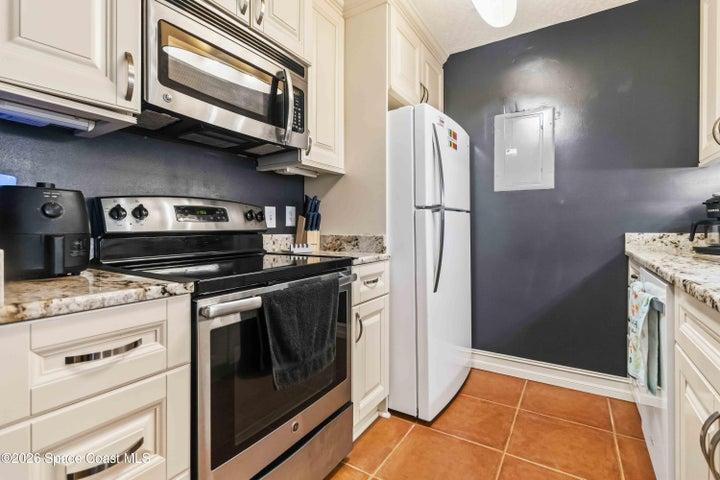 7667 N Wickham Road 519, Melbourne, FL, 32940 photo 7