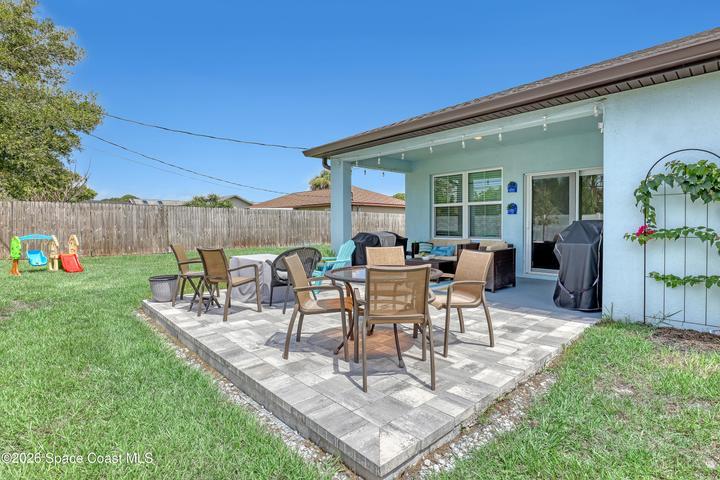 Fully fenced private yard
