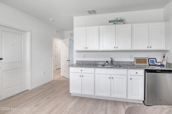 In law suite kitchenette