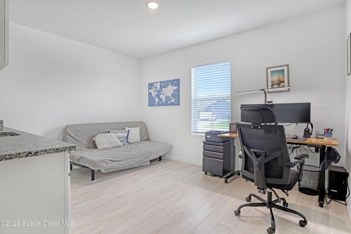 In law suite LR area being used as a office