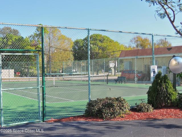 Tennis