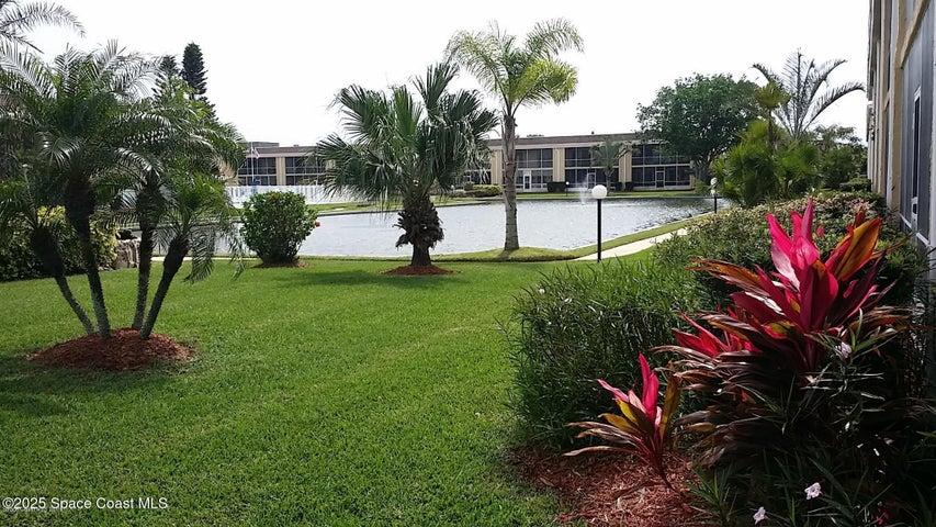 Beautifully maintained grounds