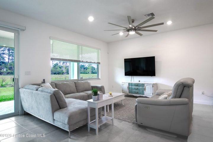 560 Veridian Circle NW, Palm Bay, FL, 32907 photo 27