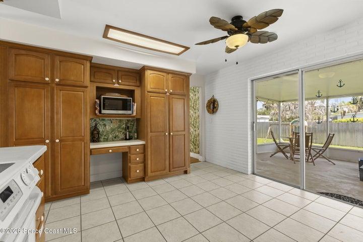 Built in desk in the kitchen