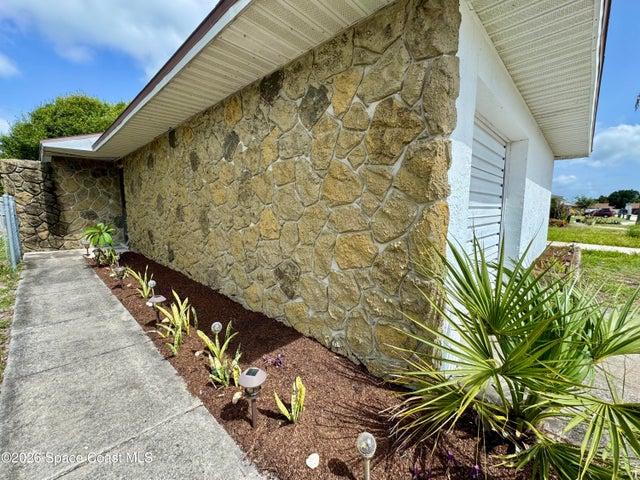 Walkway to front door