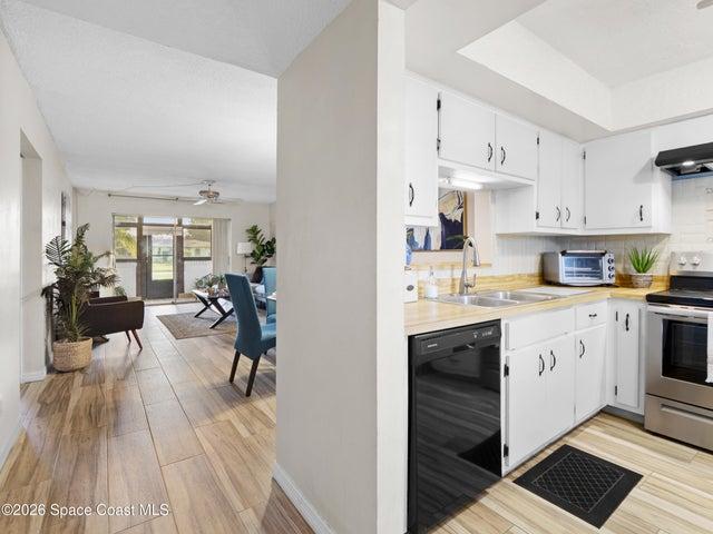725 Port Malabar Boulevard NE 106, Palm Bay, FL, 32905 photo 2