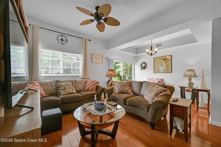 568 7th Square 101, Vero Beach, FL, 32962 photo 5