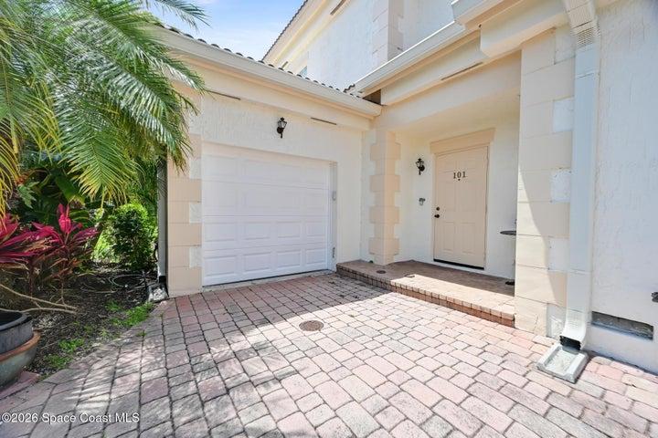 568 7th Square 101, Vero Beach, FL, 32962 photo 2