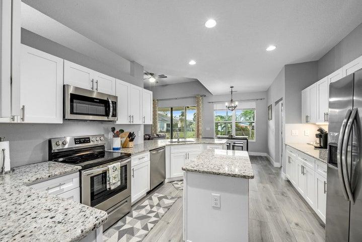 382 Eldron Boulevard NE, Palm Bay, FL, 32907 photo 26