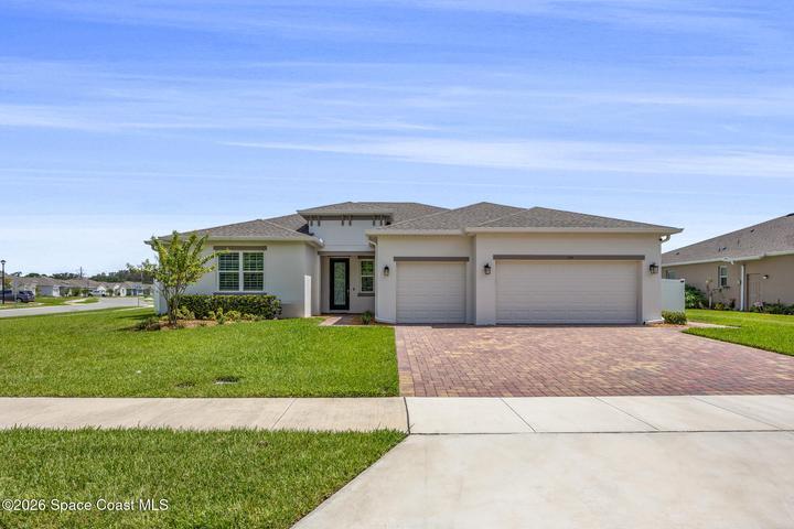 195 Loymer Circle, Merritt Island