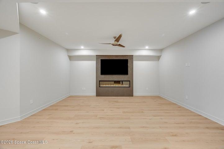 Electric fireplace