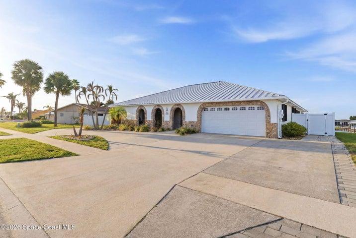1525 Sykes Creek Drive, Merritt Island, FL, 32953 photo 6