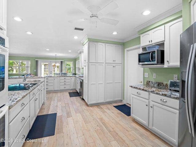 609 Manor Place, West Melbourne, FL, 32904 photo 10