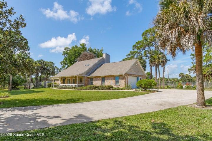 898 Havelock Avenue SW, Palm Bay, FL, 32908 photo 2