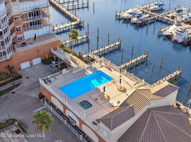 Pool, Spa and Clubhouse