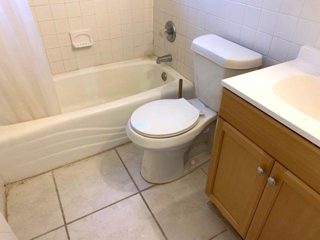 301 Crown Boulevard, Melbourne, FL, 32901 photo 9