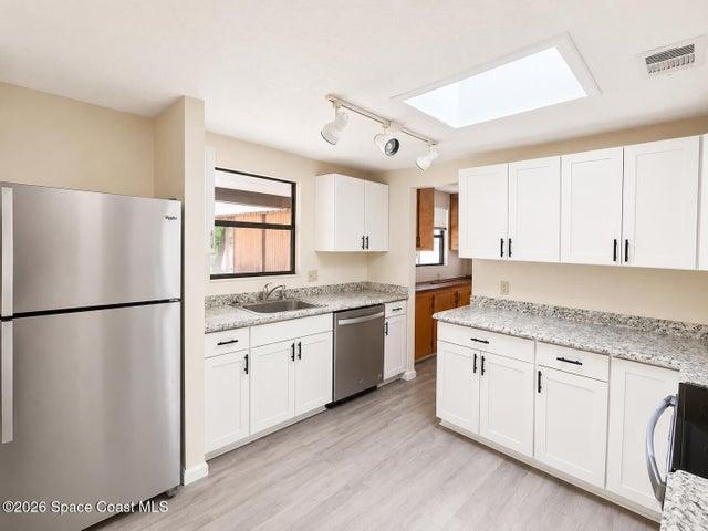581 Borraclough Avenue NW, Palm Bay, FL, 32907 photo 6