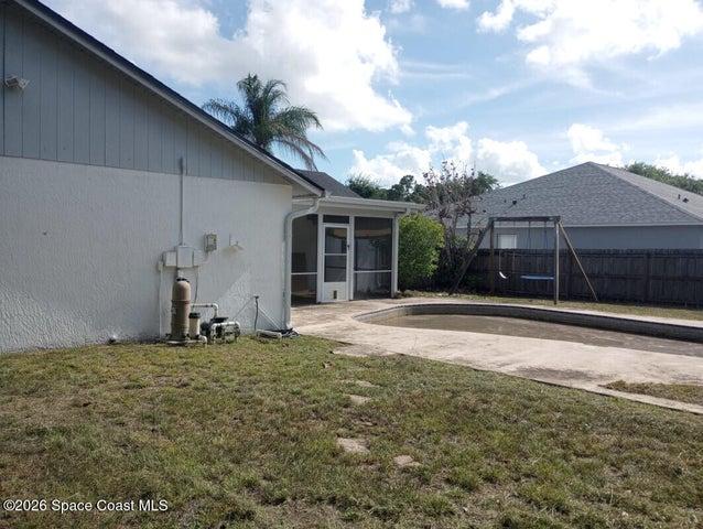 1073 Banks Street NW, Palm Bay, FL, 32907 photo 2