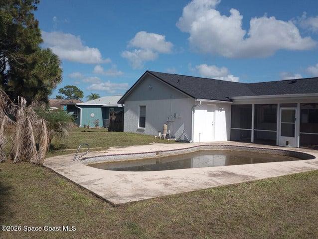 1073 Banks Street NW, Palm Bay, FL, 32907 photo 4