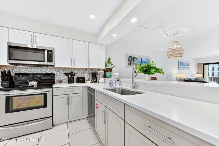1050 N Atlantic Avenue 402, Cocoa Beach, FL, 32931 photo 4