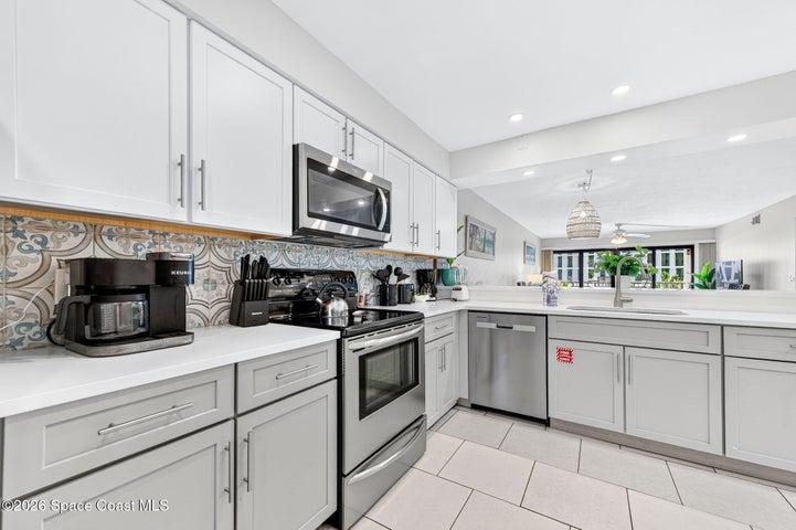 1050 N Atlantic Avenue 402, Cocoa Beach, FL, 32931 photo 3