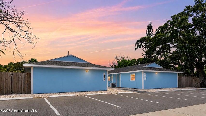 214 Madison Avenue 1-4, Cape Canaveral
