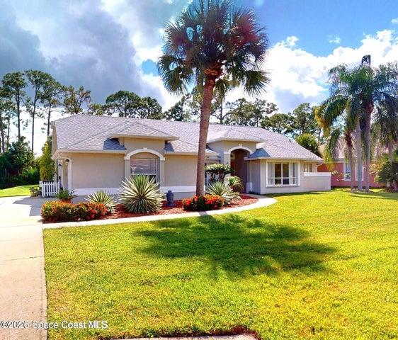 3886 Peacock Drive, Melbourne, 32904 photo 2