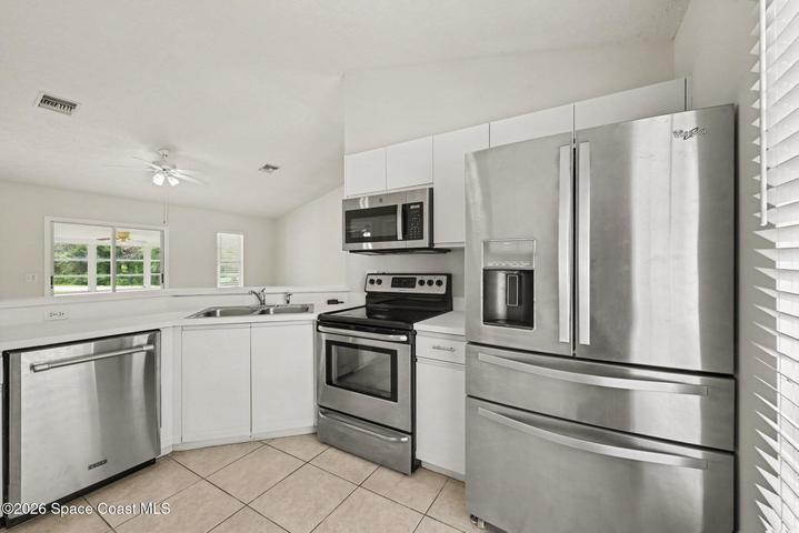 226 12th Street SW, Vero Beach, FL, 32962 photo 4