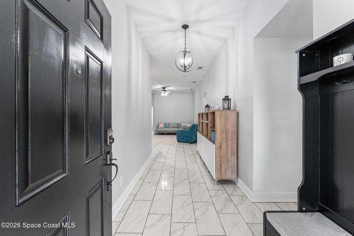 301 Wishing Well Circle SW, Palm Bay