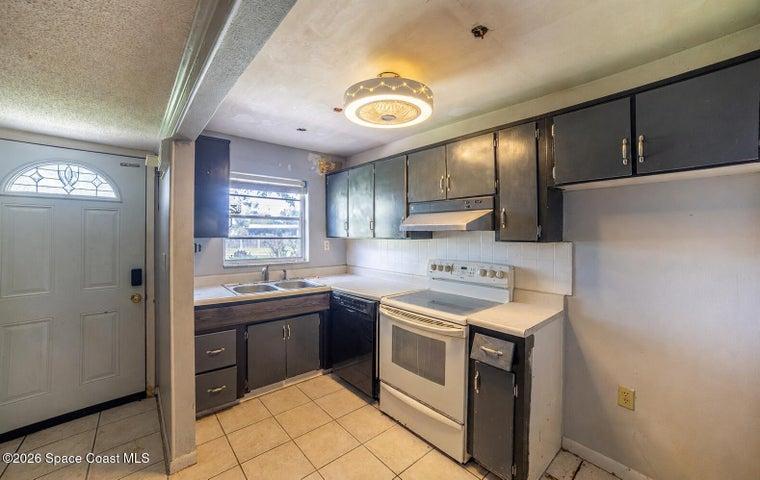 2535 Country Club Drive A130, Titusville, FL, 32780 photo 4