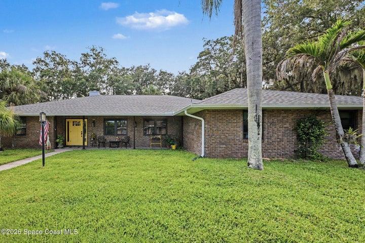 1810 Whispering Oaks Circle, Melbourne
