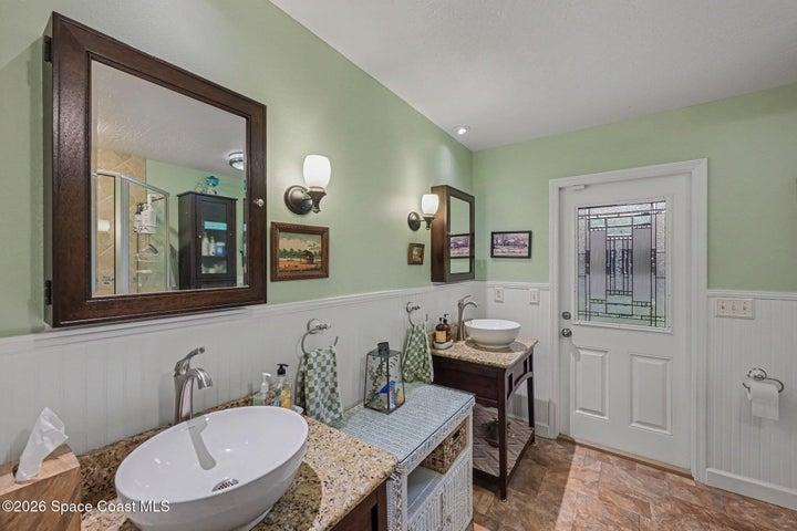 1810 Whispering Oaks Circle, Melbourne, FL, 32934 photo 20