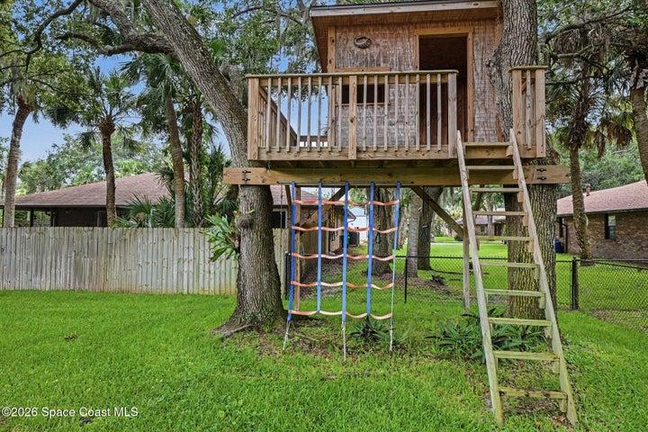 1810 Whispering Oaks Circle, Melbourne, FL, 32934 photo 35