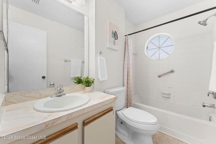2nd bathroom upstairs