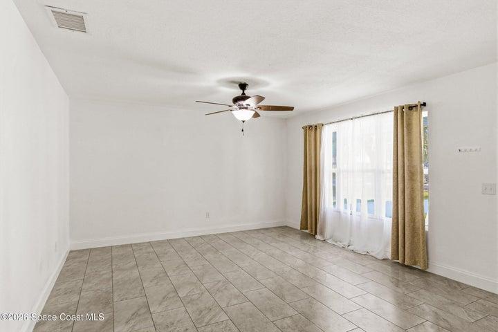 565 Wistar Court NE, Melbourne, FL, 32907 photo 5