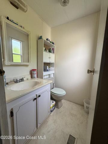 Master half Bathroom