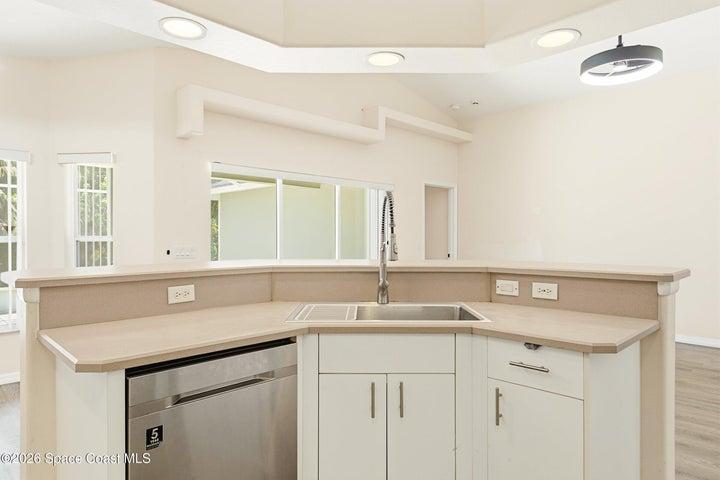 1172 Pine Creek Circle NE, Palm Bay, FL, 32905 photo 11