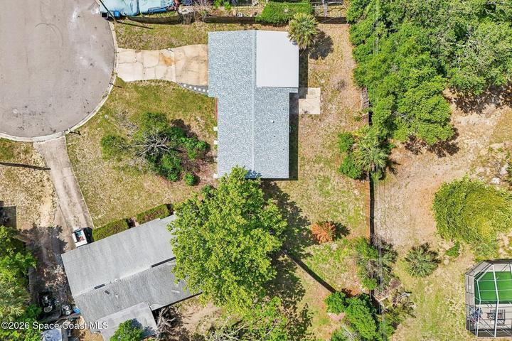 610 East Court, Titusville, FL, 32796 photo 2
