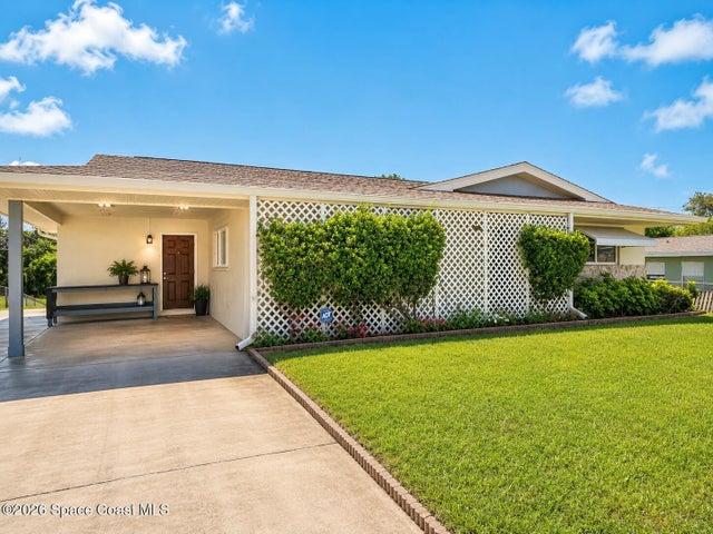 1109 Cabot Drive NE, Melbourne