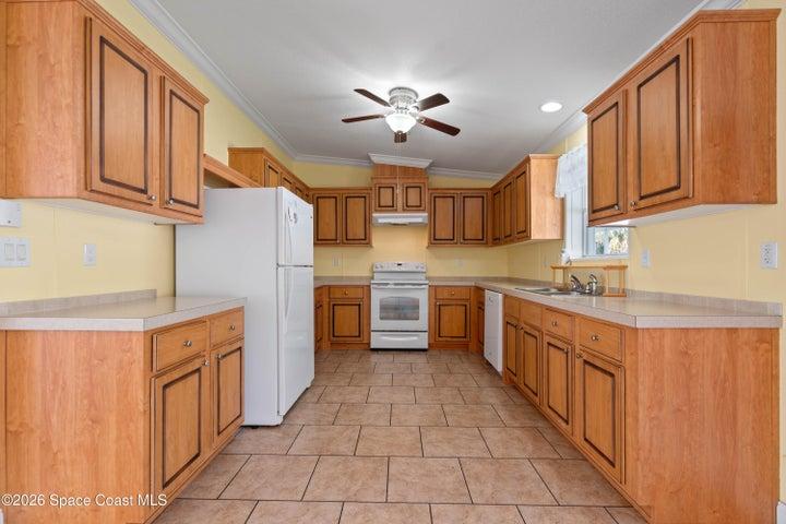 264 Holiday Park Boulevard NE, Palm Bay, FL, 32907 photo 8