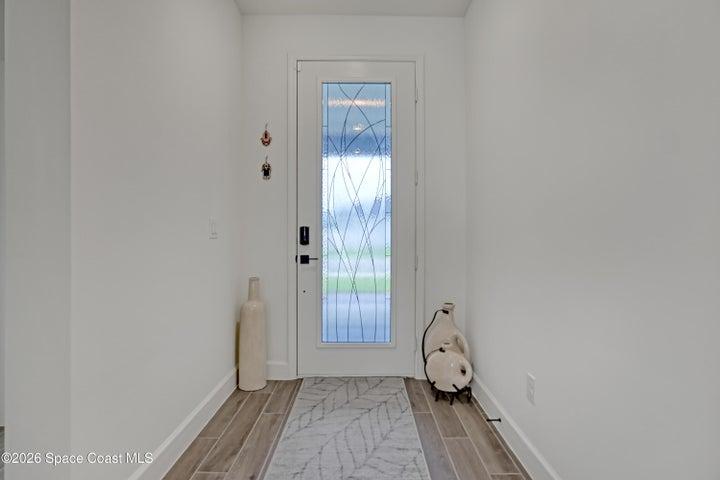 Interior foyer entryway