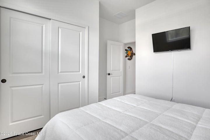 Guest Bedroom 1