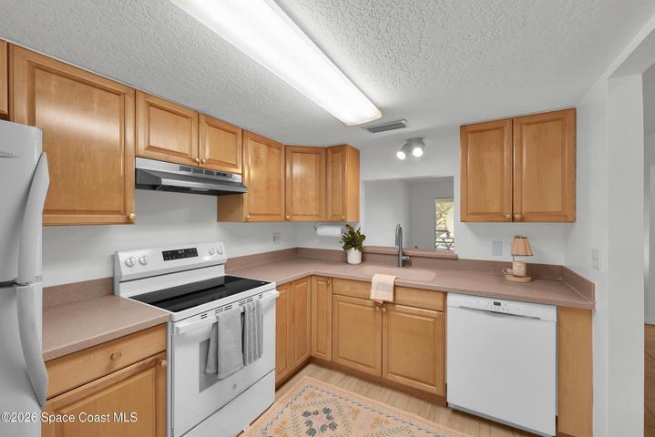 2302 Sunrise Boulevard 209, Fort Pierce, FL, 34982 photo 5