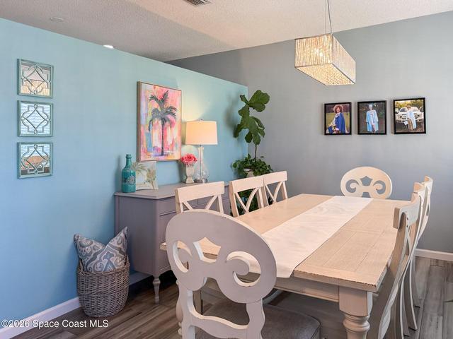 Formal dining room
