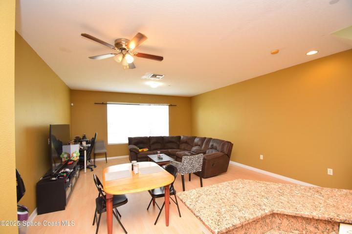 Ceiling fan