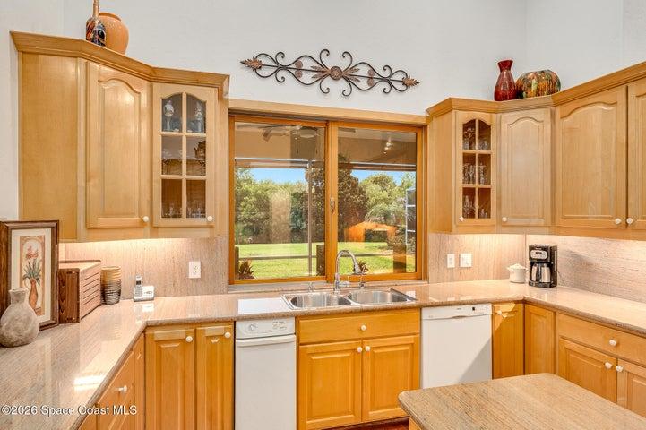 3706 Secluded Oak Court, Melbourne, FL, 32934 photo 10