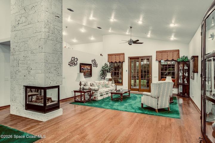 3706 Secluded Oak Court, Melbourne, FL, 32934 photo 6