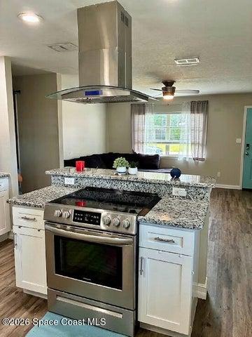 2394 Saint Dunston Lane, Melbourne, FL, 32935 photo 7