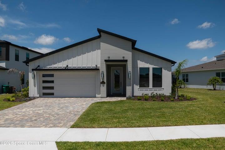 2995 Dampier Drive, Melbourne