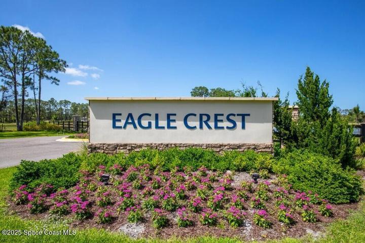 Eagle Crest Community Entrance